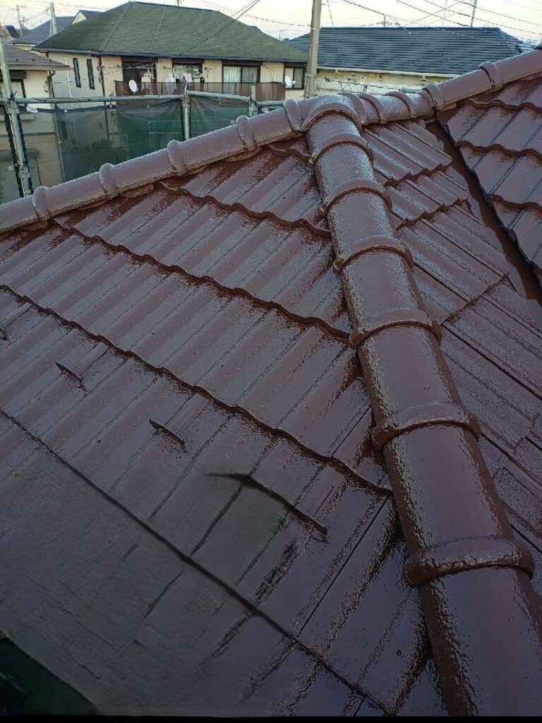 屋根の上塗り