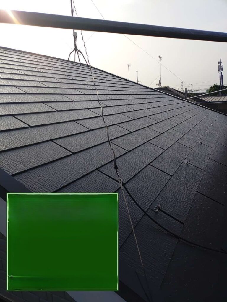 屋根の上塗り